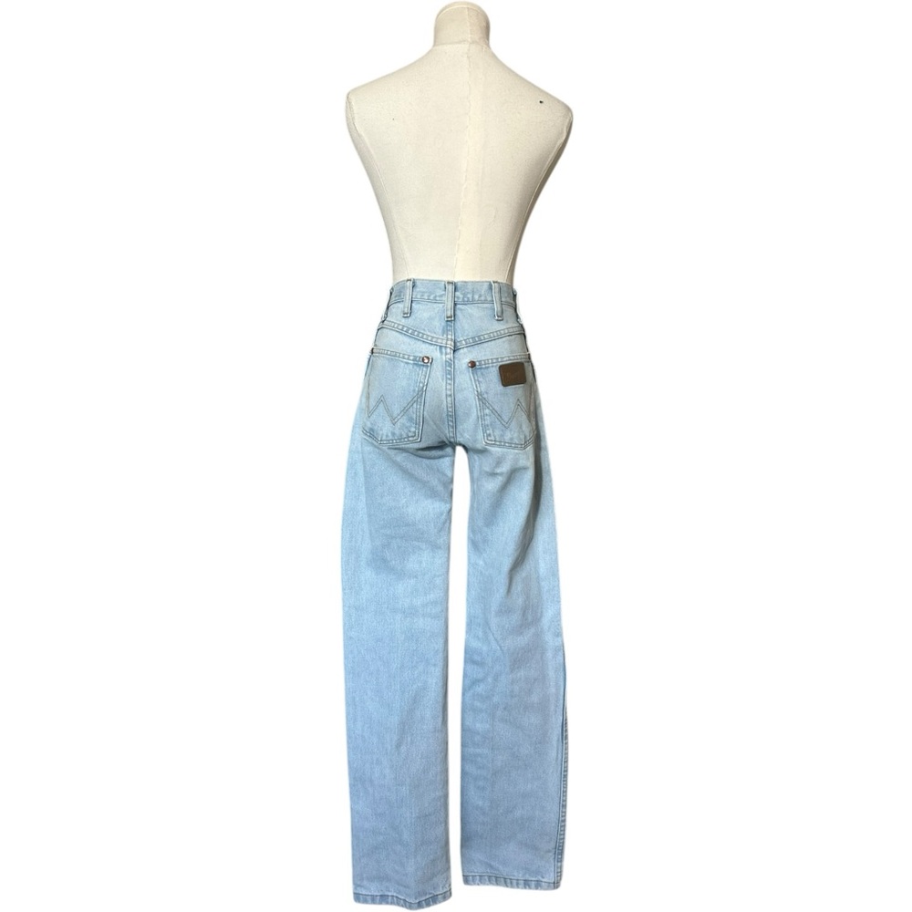 Vintage Wrangler Light Wash High Waisted Straight Jeans | 100% Cotton | 1x32 313
